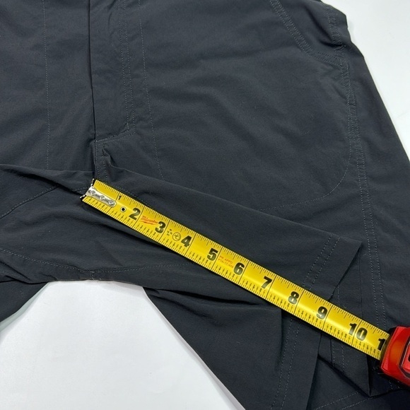 Vintage L.L. Bean 268846 Nylon Charcoal Black Hiking Shorts Size Medium - Picture 5 of 7